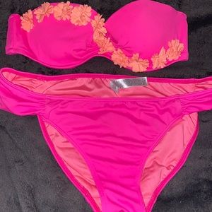 victoria’s secret bikini!